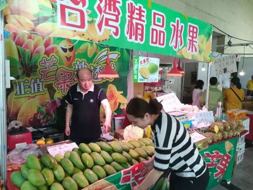 大潤發(fā)北側(cè)潤溪廣場羊絨皮草購物節(jié)盛大開啟，農(nóng)副土特產(chǎn)品一應(yīng)俱全，只等您來！